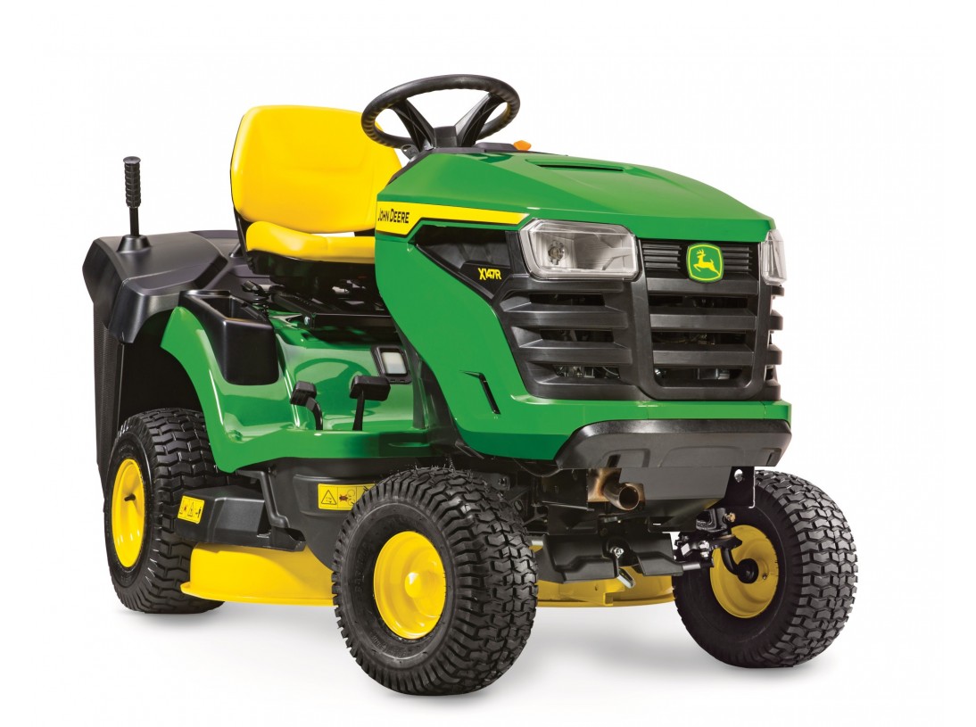 Tondeuse autoportée JOHN DEERE X147R vue de face Tondeuse autoportée JOHN DEERE X147R vue de face