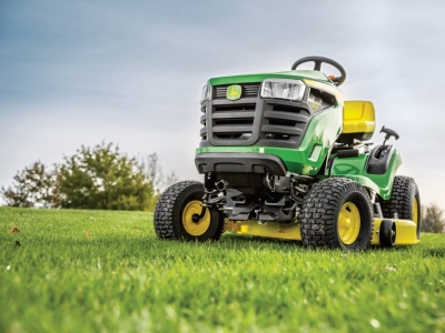 La nouvelle génération des X100 JOHN DEERE à éjection latérale en 6 points clés.